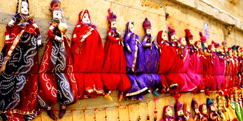Colourful markets Pushkar